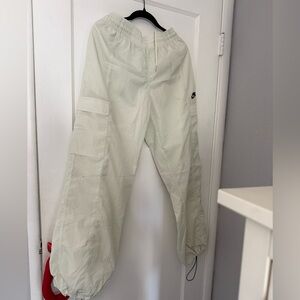 Nike Men's Light Beige Cargo Pants